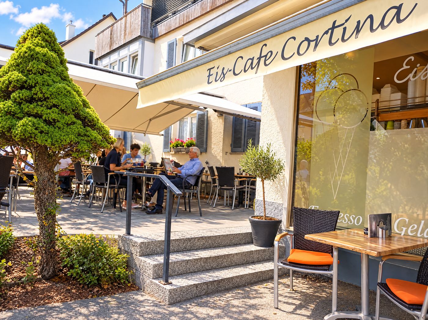 CORTINA Eiscafé von außen
